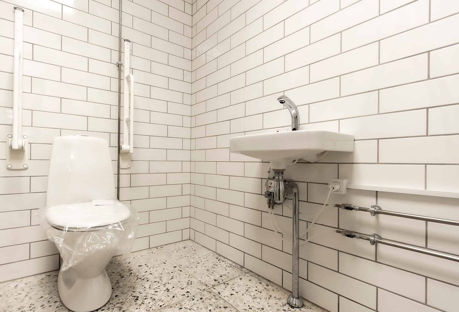 Den ultimative guide til udskiftning og montering af toilet og armatur